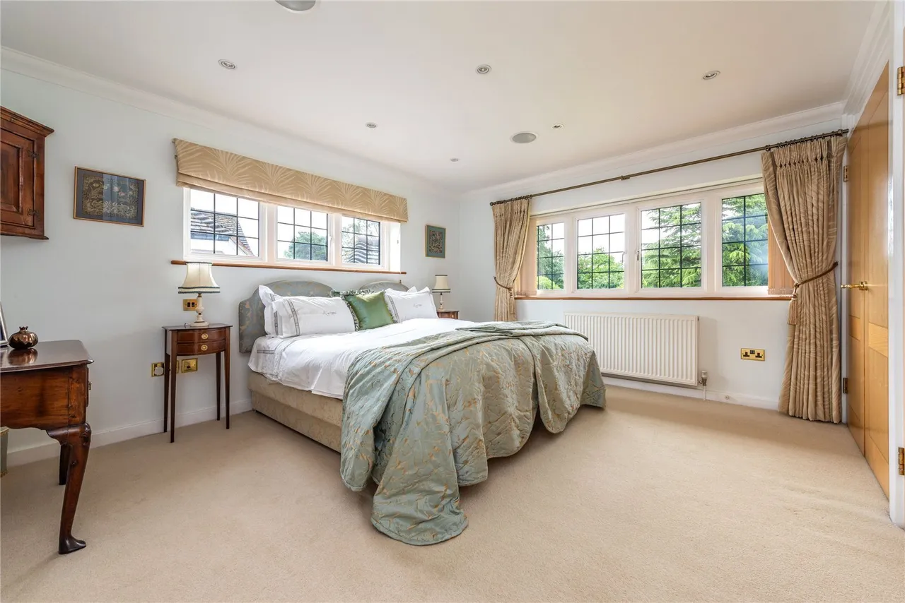 Dungates Lane, Buckland, RH3, photo 28