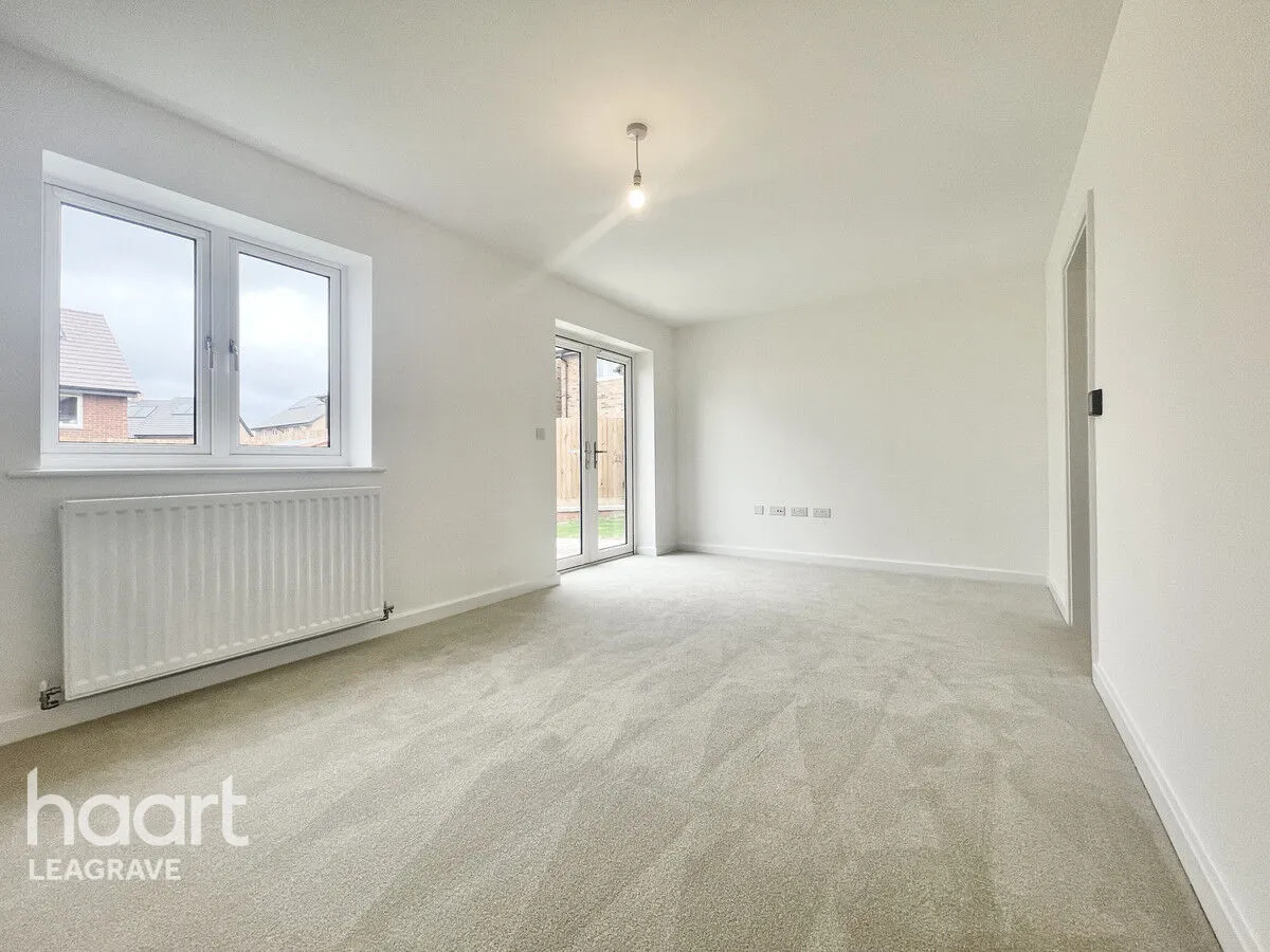 Glamis Croft, Harlington, LU5, photo 6