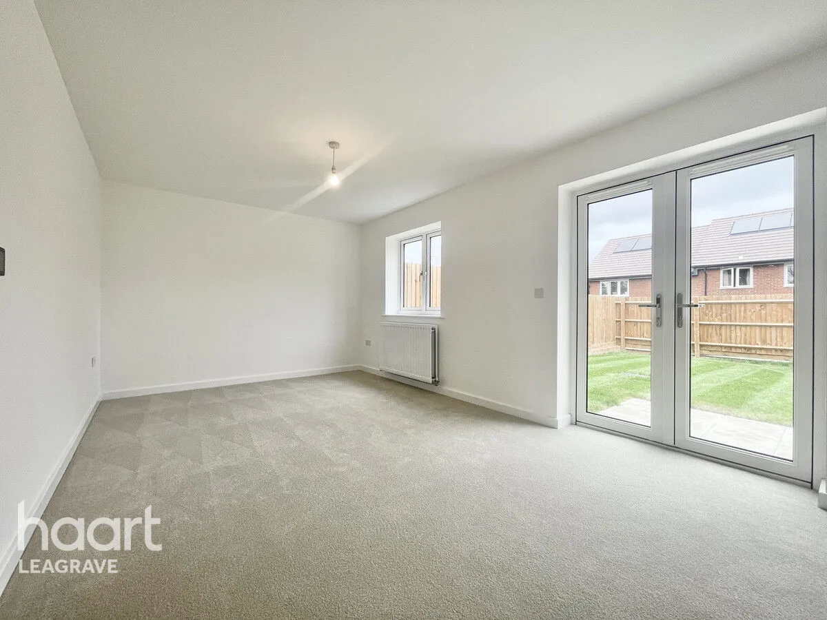 Glamis Croft, Harlington, LU5, photo 5