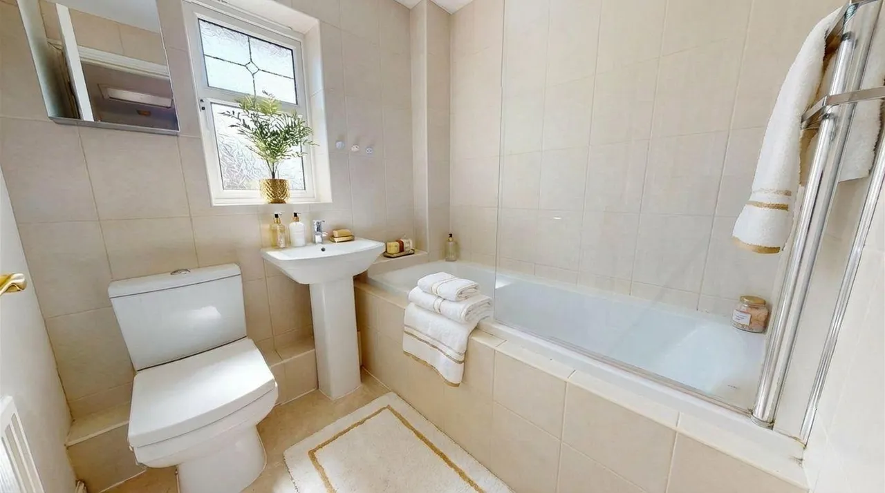 The Spires, Eccleston, WA10, photo 8