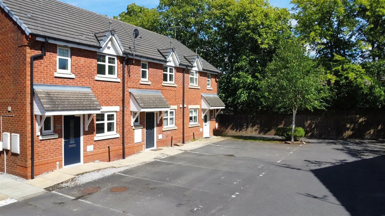 The Spires, Eccleston, WA10, photo 27