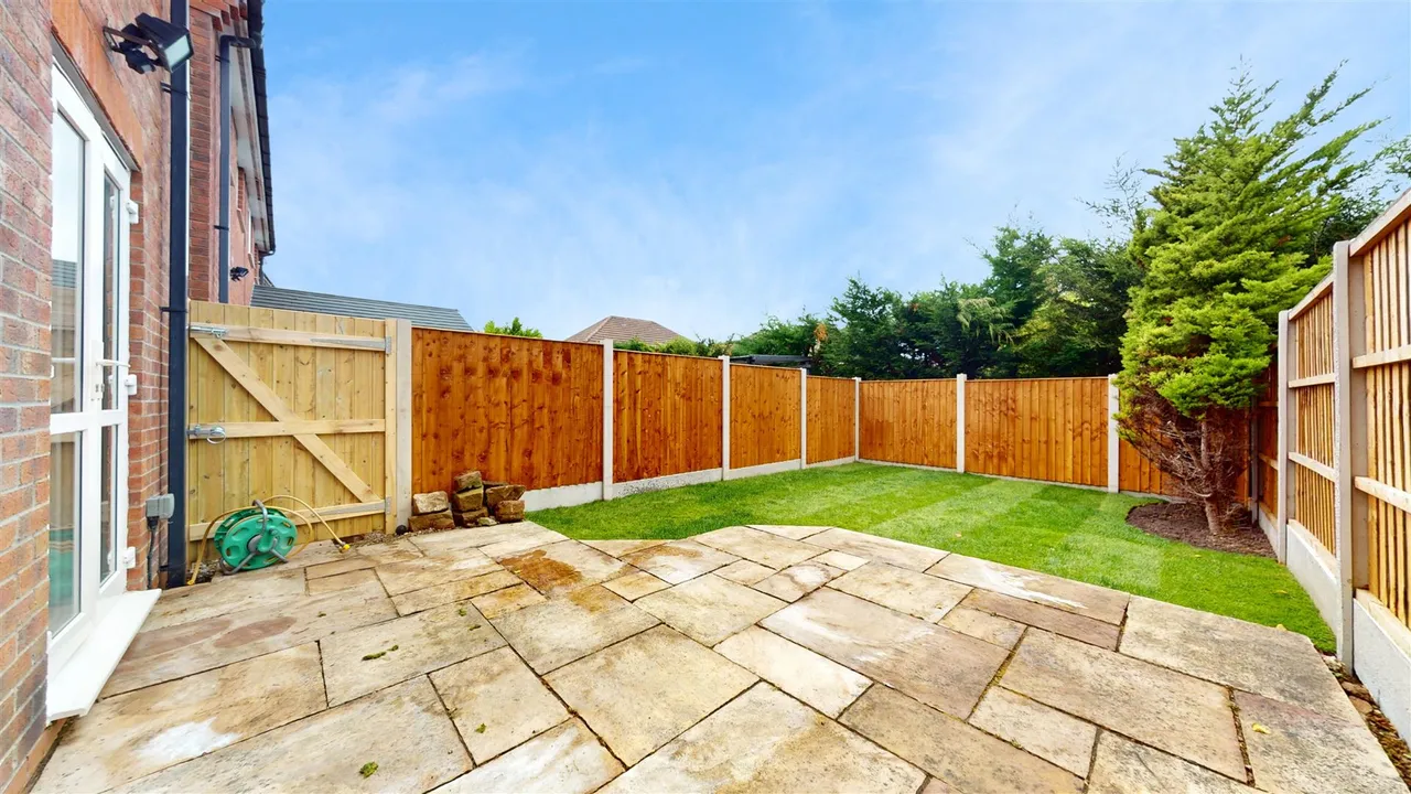 The Spires, Eccleston, WA10, photo 28