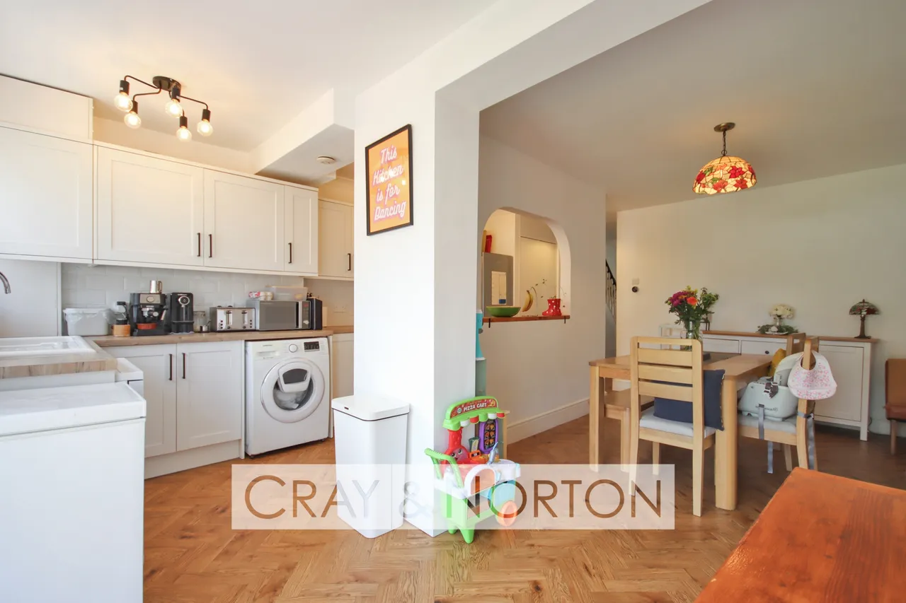 3 bed house for sale — Dartnell Road, Addiscombe, CR0 6JA