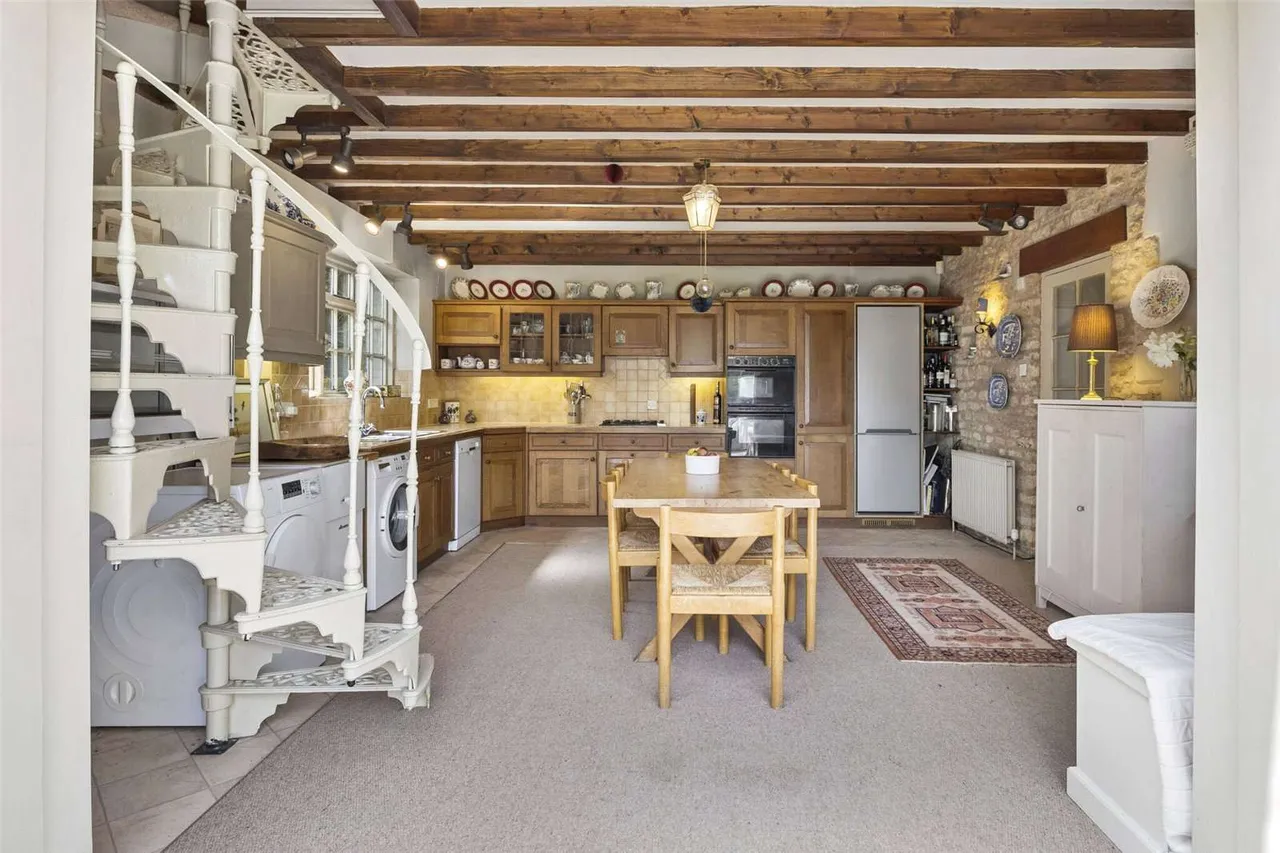 Church Westcote, Chipping Norton, Gloucestershire, OX7 6SF, photo 4