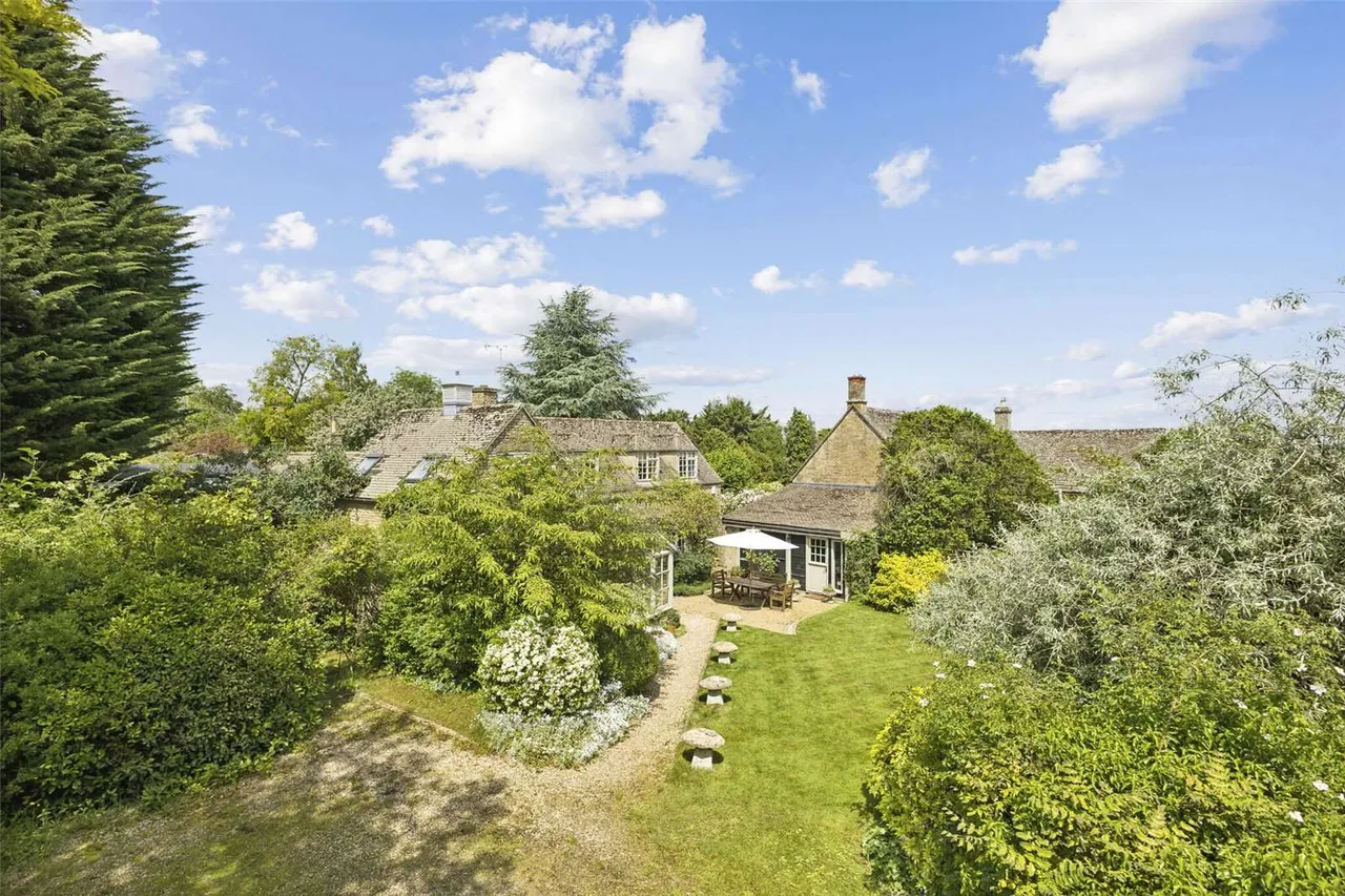 Church Westcote, Chipping Norton, Gloucestershire, OX7 6SF, photo 2