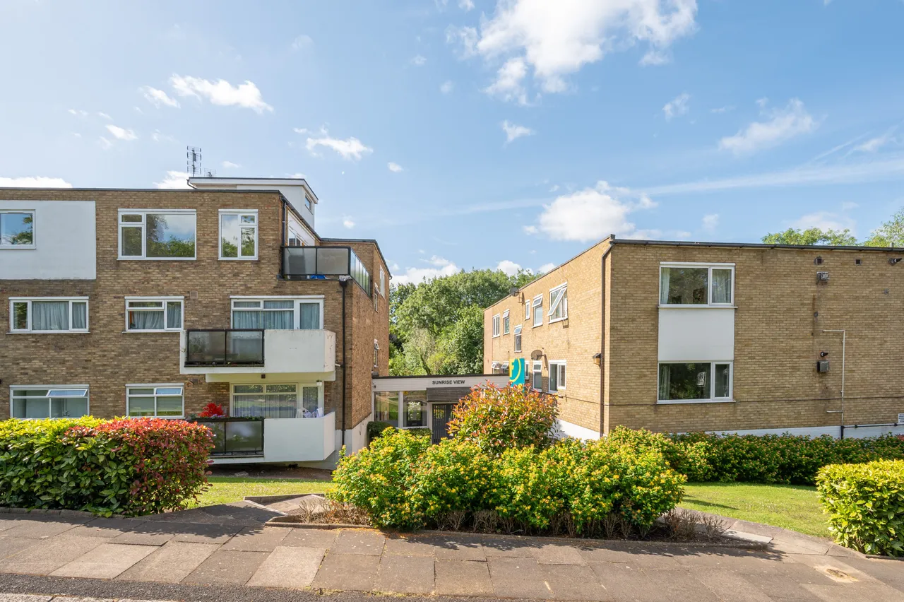 2 bed flat for sale — Flat 6, Sunrise View, The Rise, London