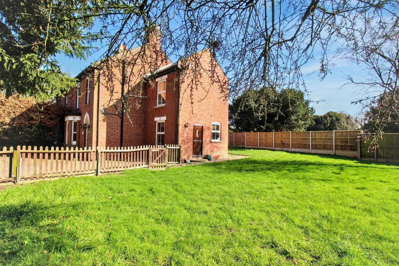 Station Road, Coltishall, NR12, photo 4