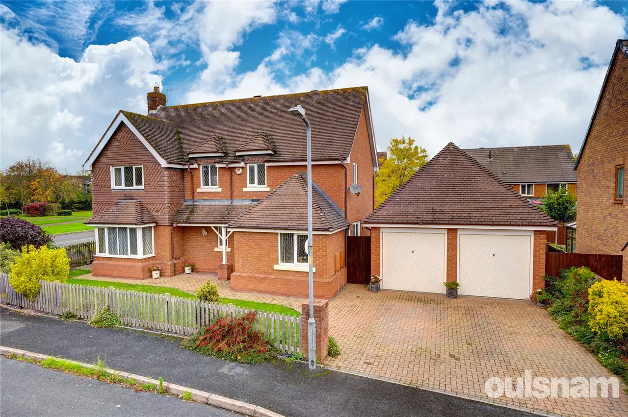 4 bed house for sale — Showell Close, Droitwich, Worcestershire, WR9 8UQ