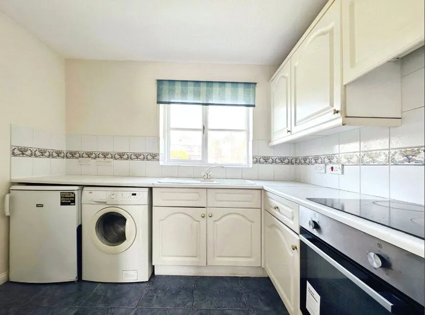 Riverdene Place, Southampton, Hampshire, SO18, photo 6