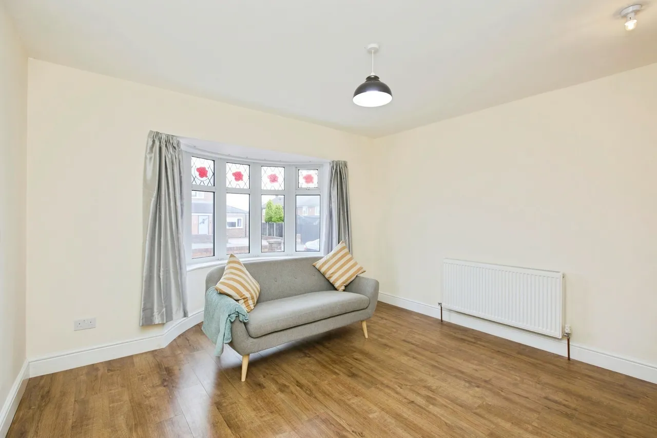 Robinson Road, Newhall, DE11, photo 3