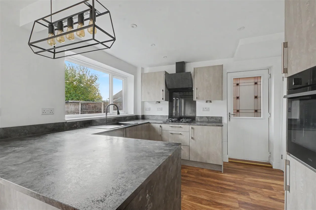 Silverdale, Stapleford, NG9, photo 3