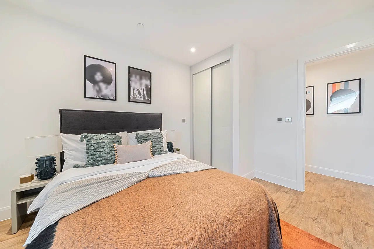 Flat 11, Ashbrook House, London, photo 8