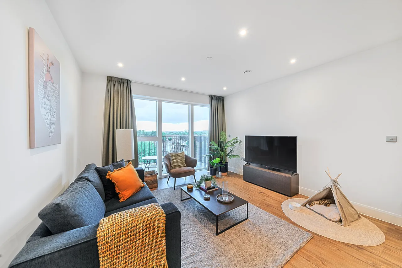 Flat 11, Ashbrook House, London, photo 10