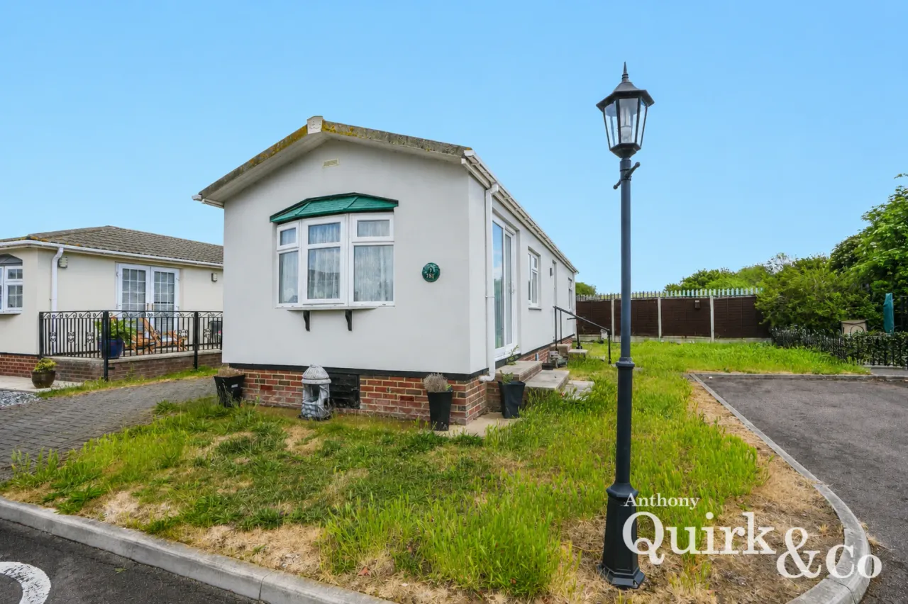 Creek Road, Canvey Island, SS8, photo 2