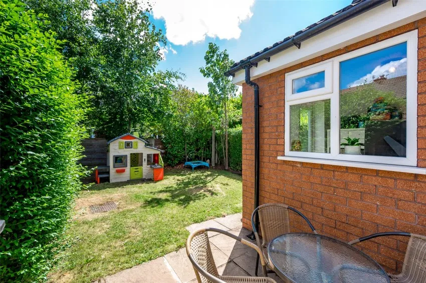 Penrhyn Avenue, Cheadle Hulme, photo 11