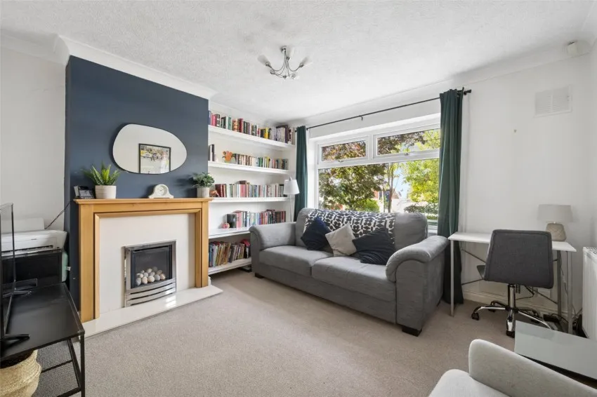 Penrhyn Avenue, Cheadle Hulme, photo 2