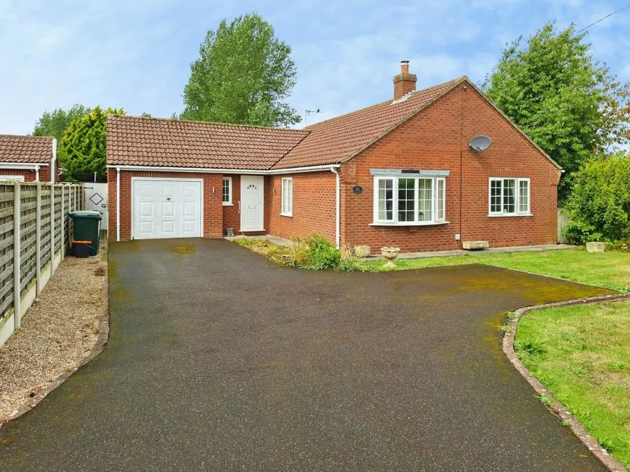 3 bed house for sale, Main Road, New Bolingbroke, PE22