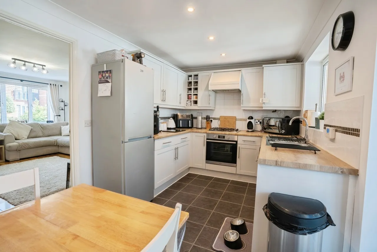 Wain Avenue, Chesterfield, S41, photo 2