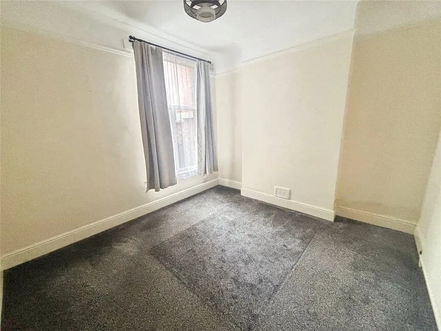 Winchester Avenue, Leicester, LE3, photo 3