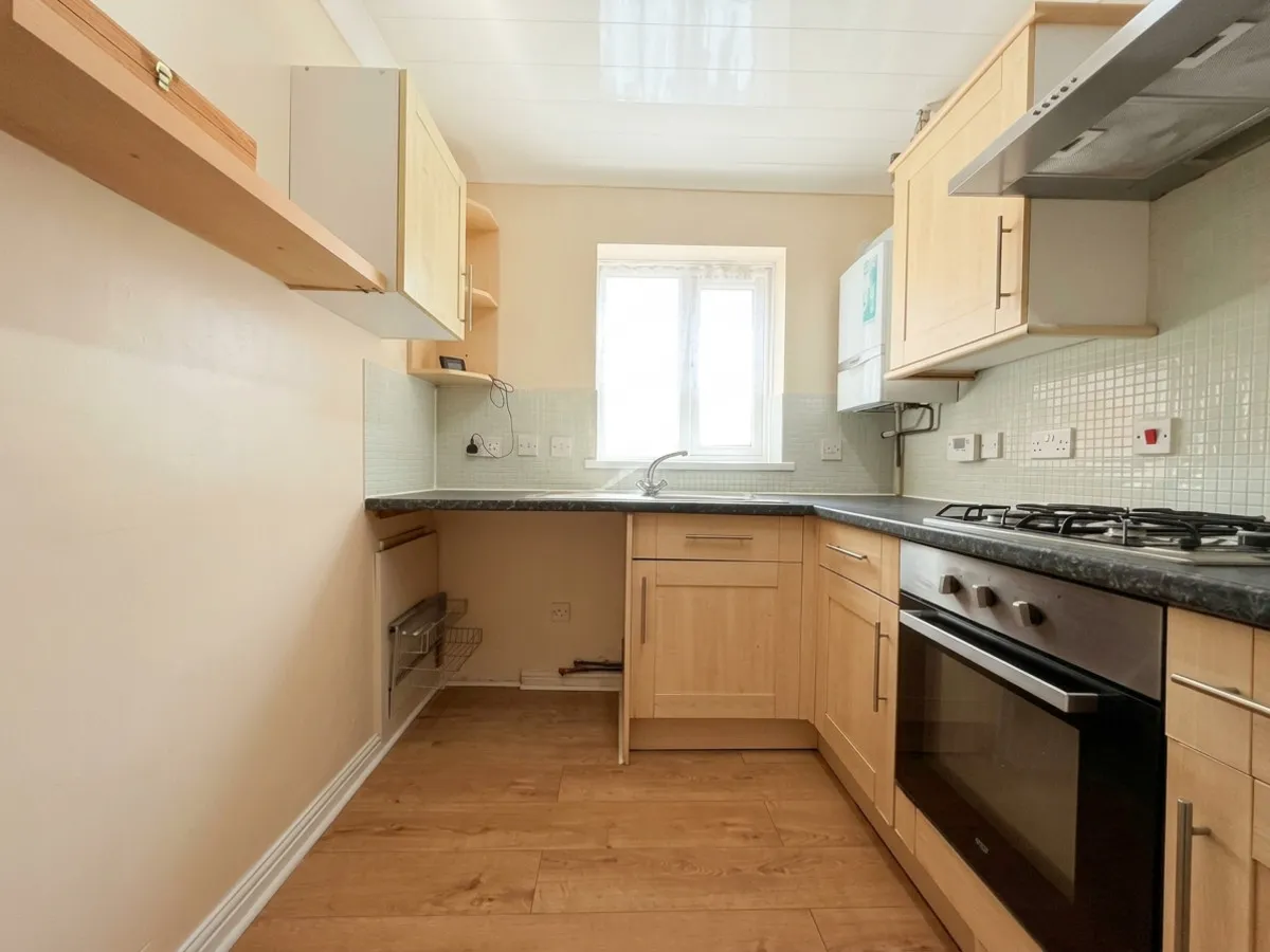 London, NW9, photo 3