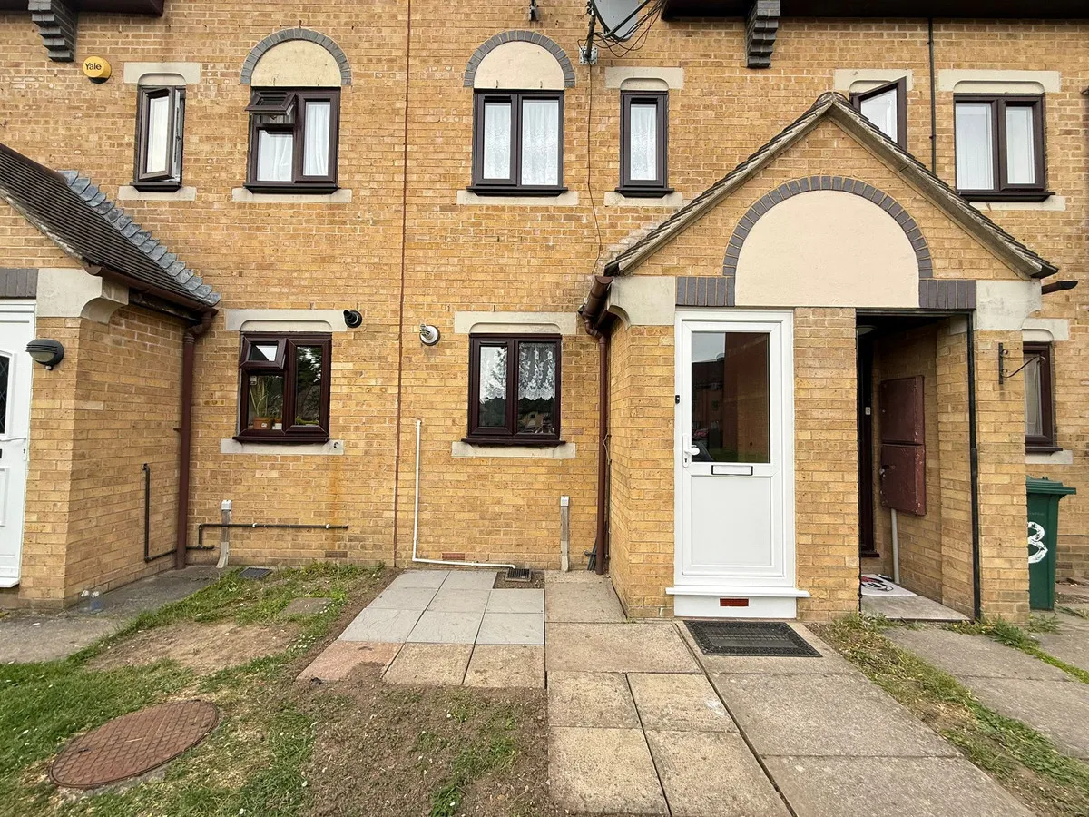 London, NW9, photo 18