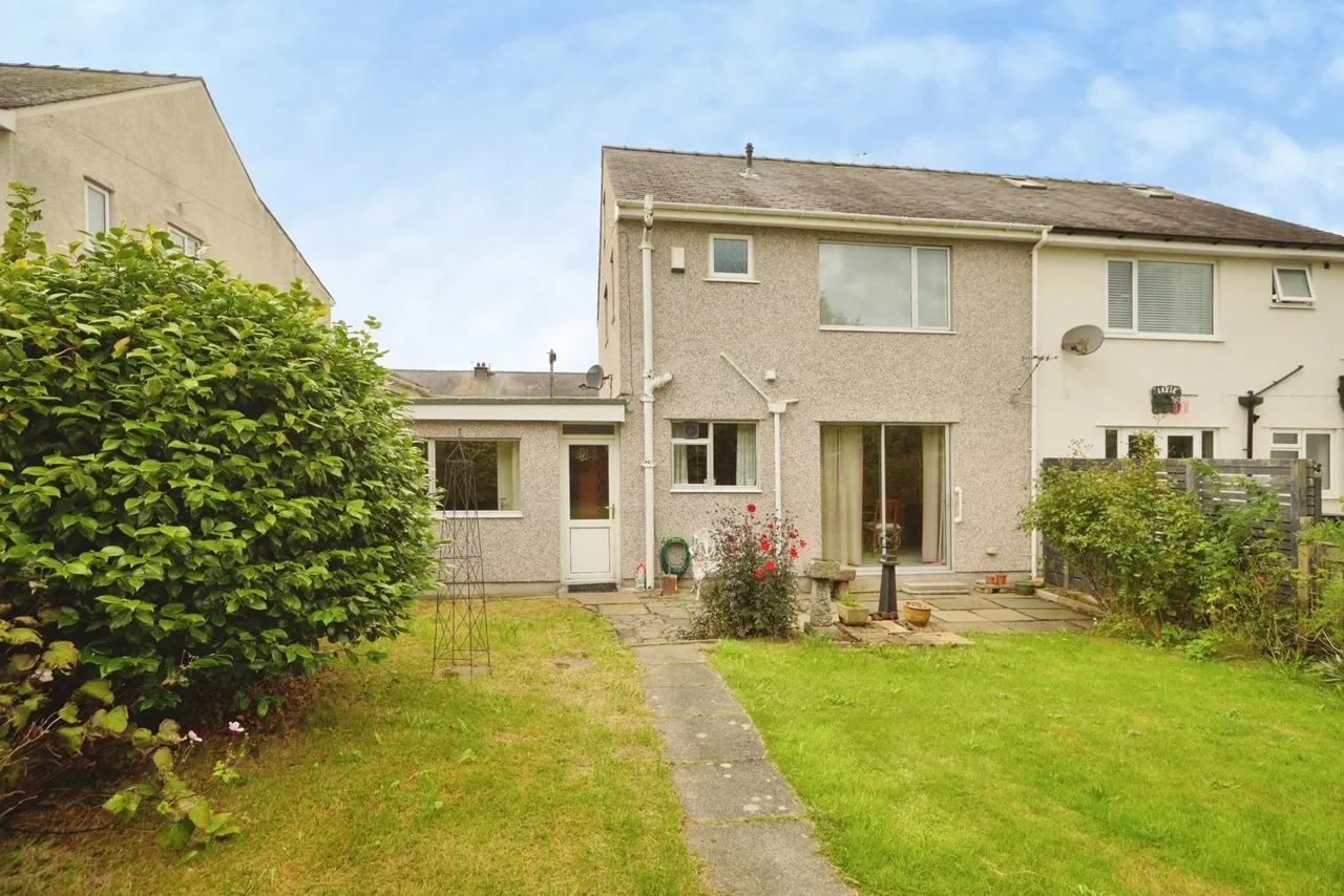 Lon Y Meillion, Bangor, LL57, photo 26