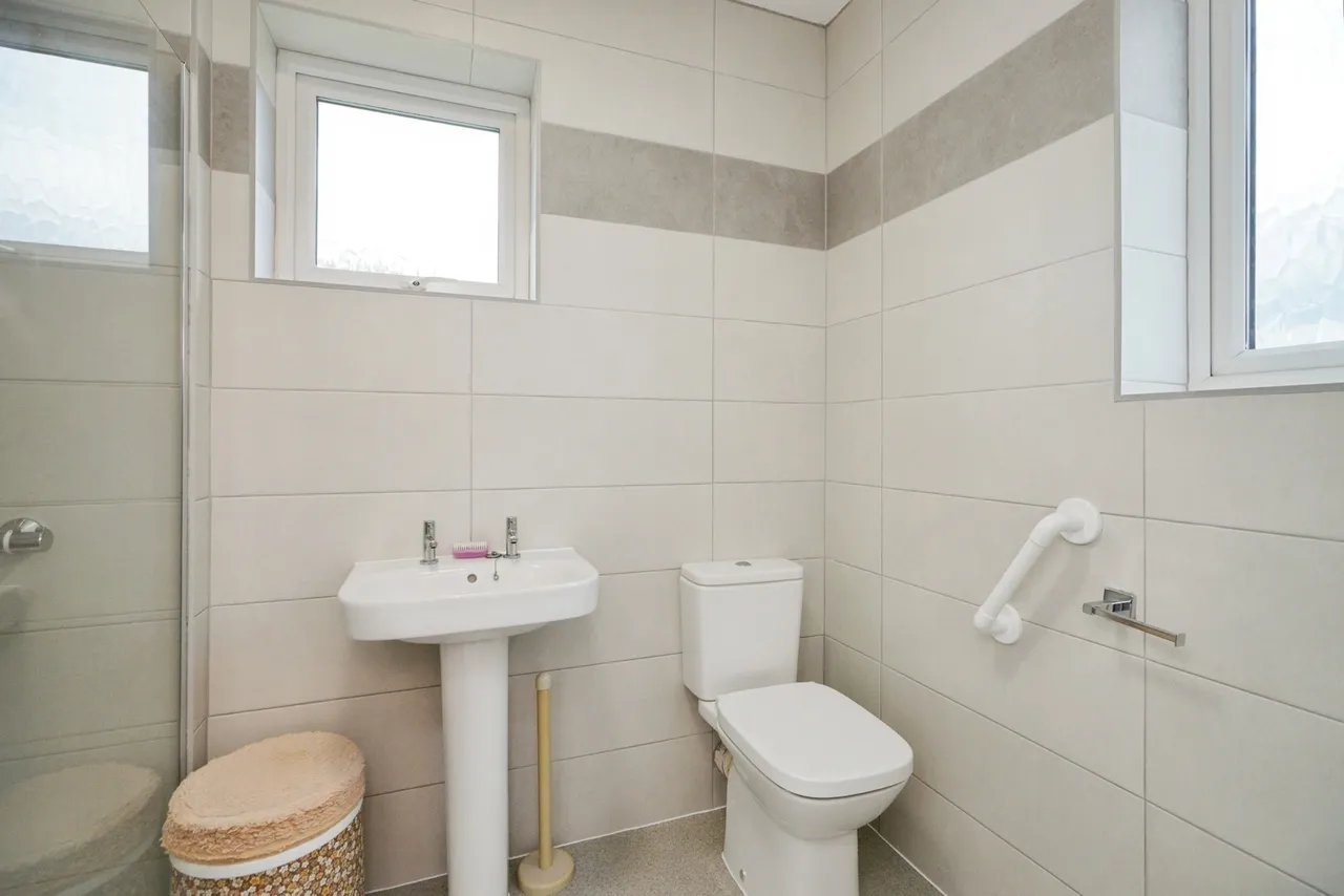 Lon Y Meillion, Bangor, LL57, photo 13