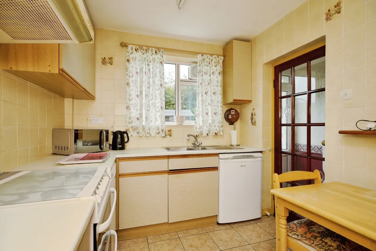 Lon Y Meillion, Bangor, LL57, photo 18