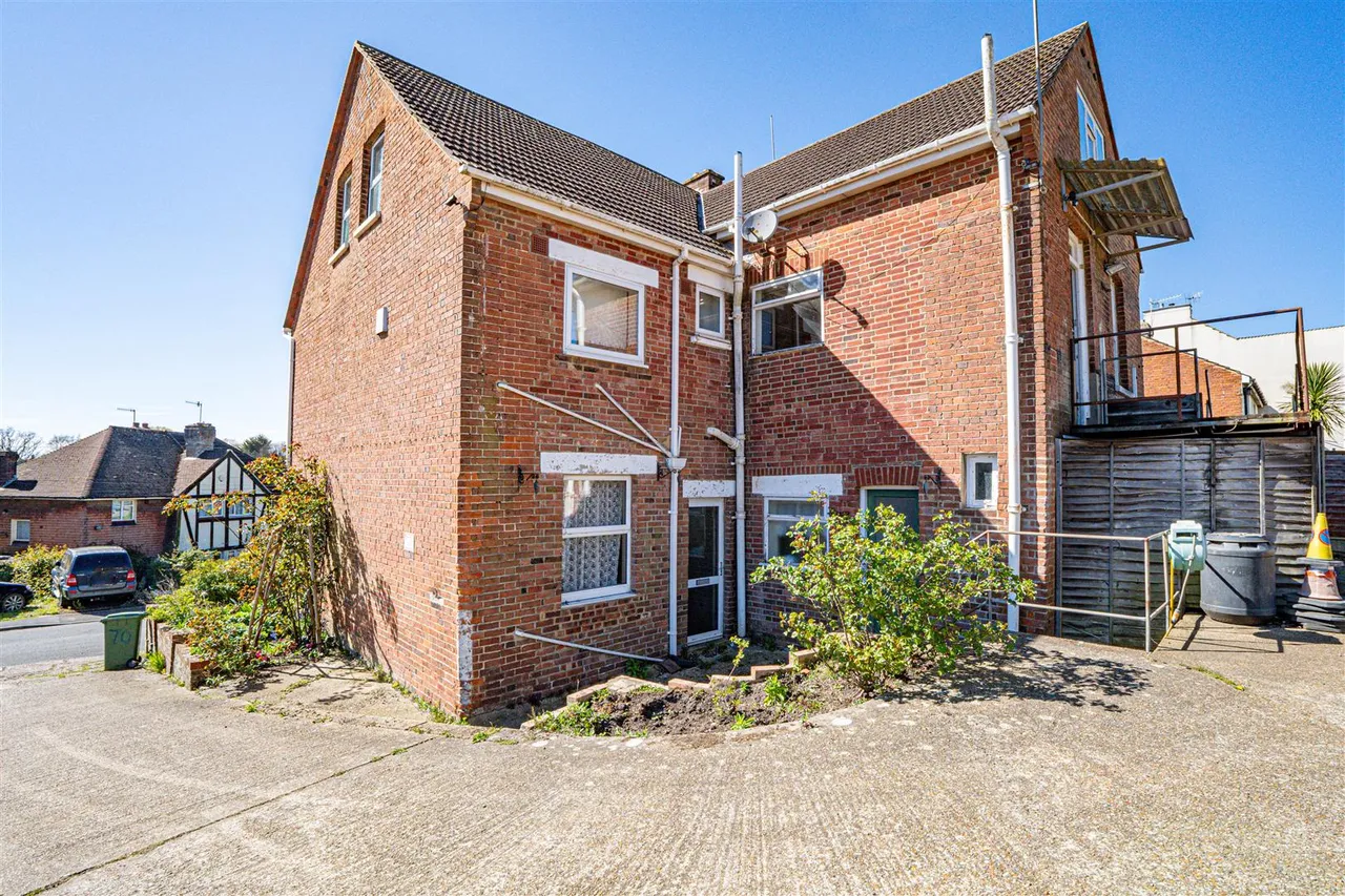 Hollington Old Lane, St Leonards-On-Sea, photo 28