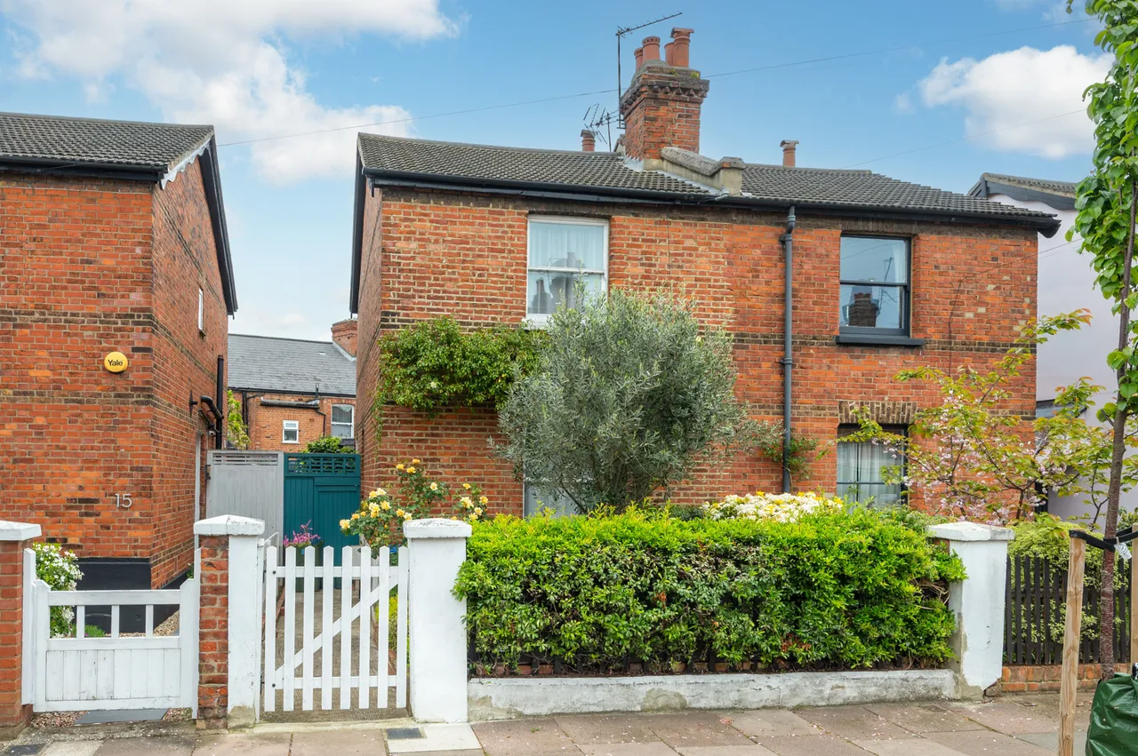 London, NW10, photo 2