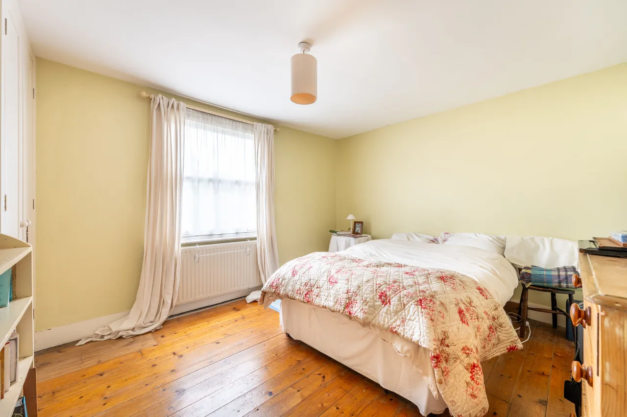 London, NW10, photo 6