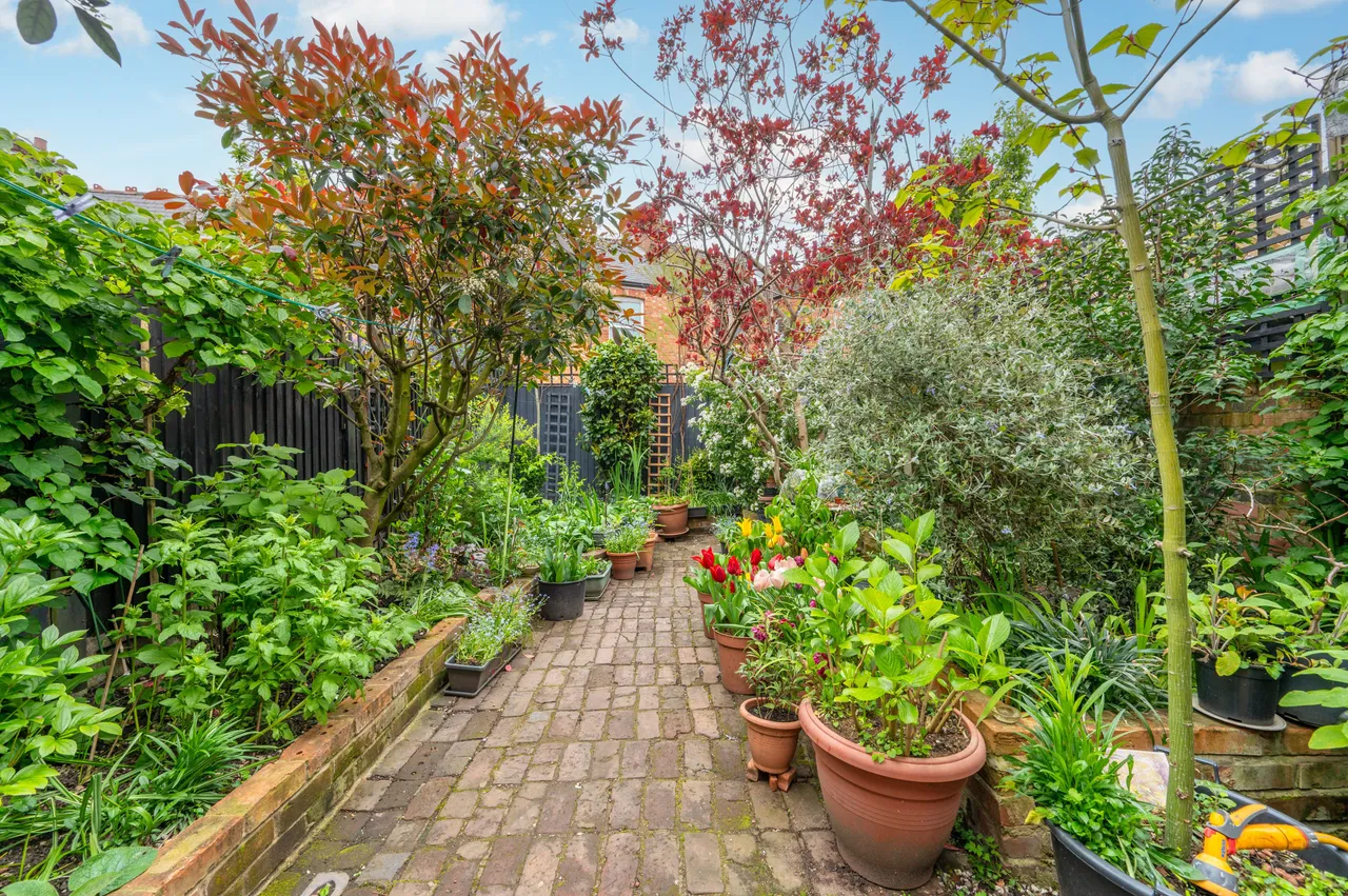 London, NW10, photo 5