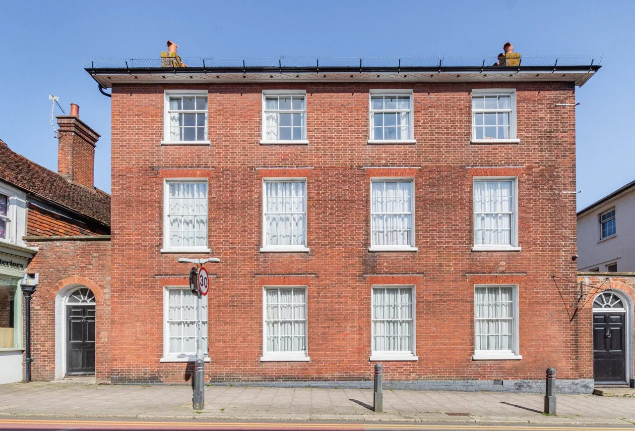 7 bed house for sale, High Street, Uckfield, TN22