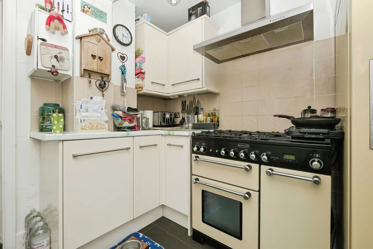 Barden Road, Eastbourne, photo 7
