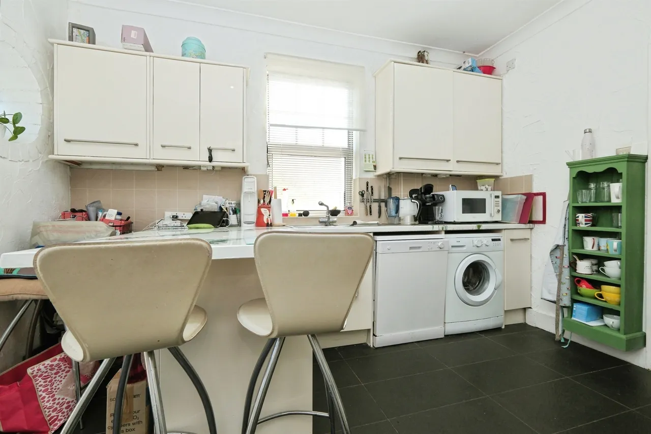 Barden Road, Eastbourne, photo 5