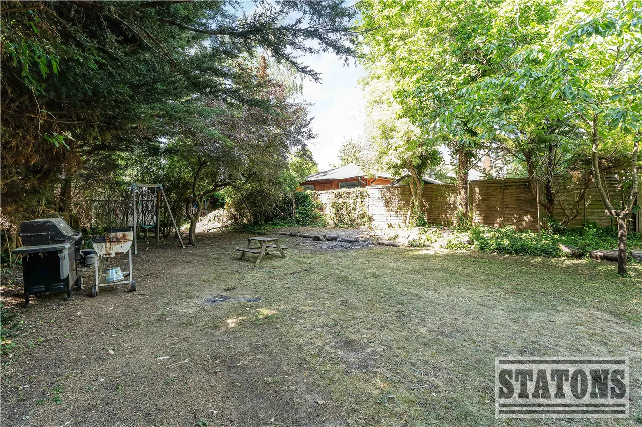 Hutton Grove, Woodside Park, Totteridge, London, N12 8DR, photo 19