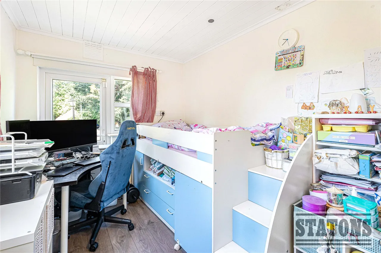 Hutton Grove, Woodside Park, Totteridge, London, N12 8DR, photo 14