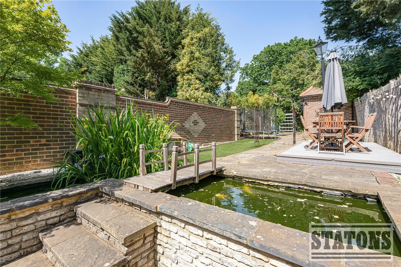 Hutton Grove, Woodside Park, Totteridge, London, N12 8DR, photo 17