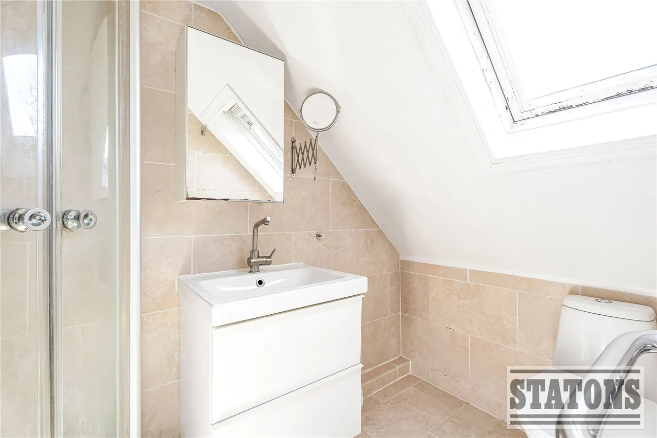 Hutton Grove, Woodside Park, Totteridge, London, N12 8DR, photo 10