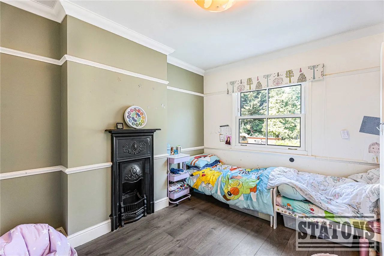 Hutton Grove, Woodside Park, Totteridge, London, N12 8DR, photo 12