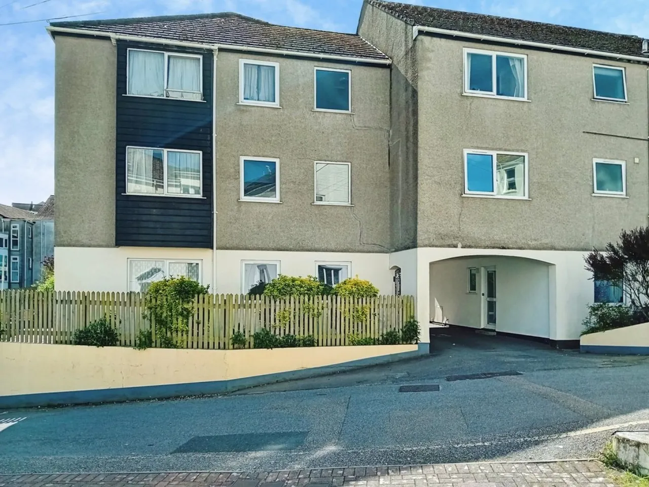 2 bed flat for sale — Brook Place