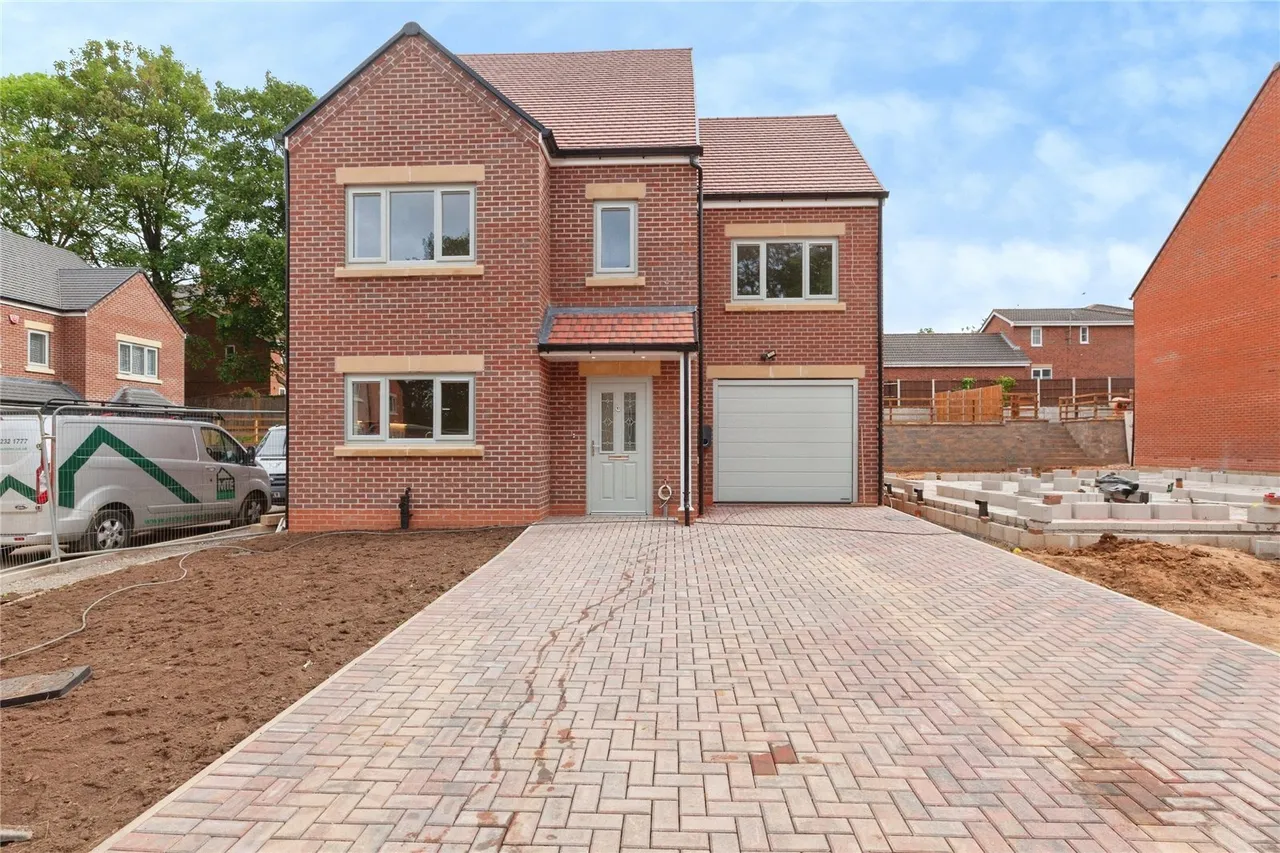 4 bed house for sale, Melton Road, Syston, LE7