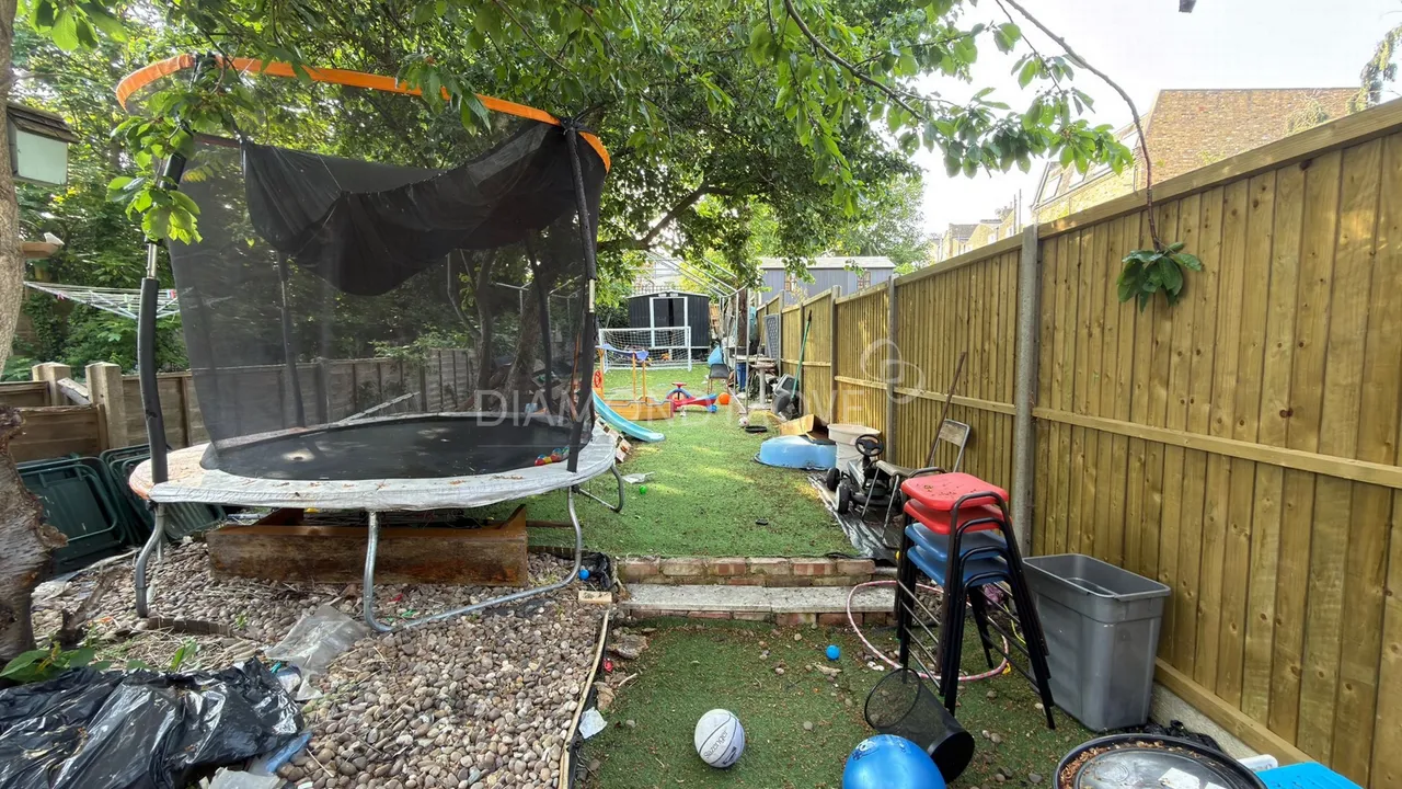 Wandsworth Road, London, SW8 3JF, photo 3