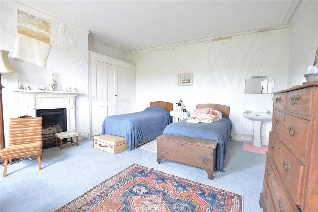 Whiteshoot, Redlynch, Salisbury, Wiltshire, SP5 2PR, photo 10