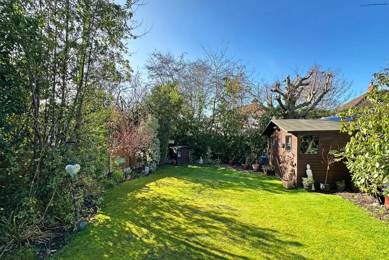 Beeston Avenue, Timperley, Cheshire WA15 7RX, photo 28
