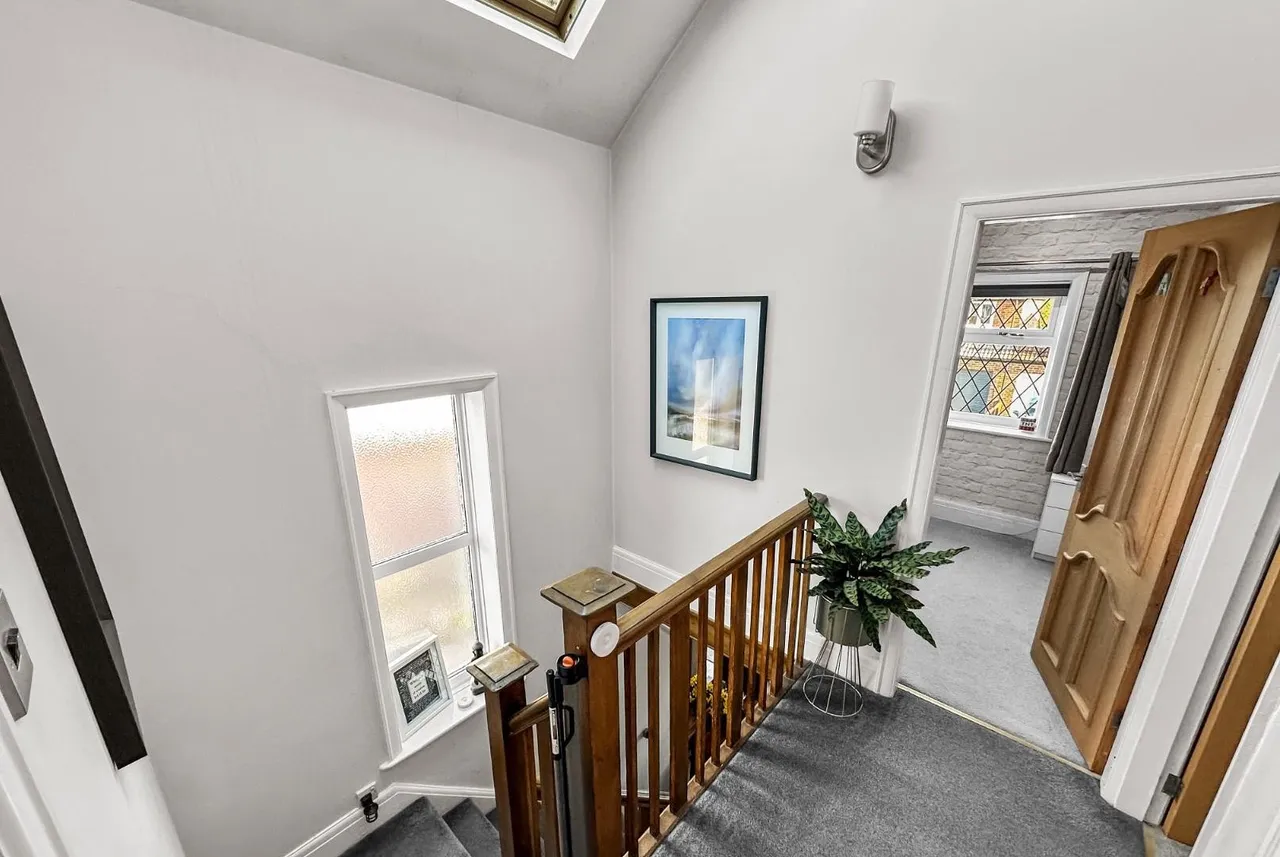 Beeston Avenue, Timperley, Cheshire WA15 7RX, photo 19