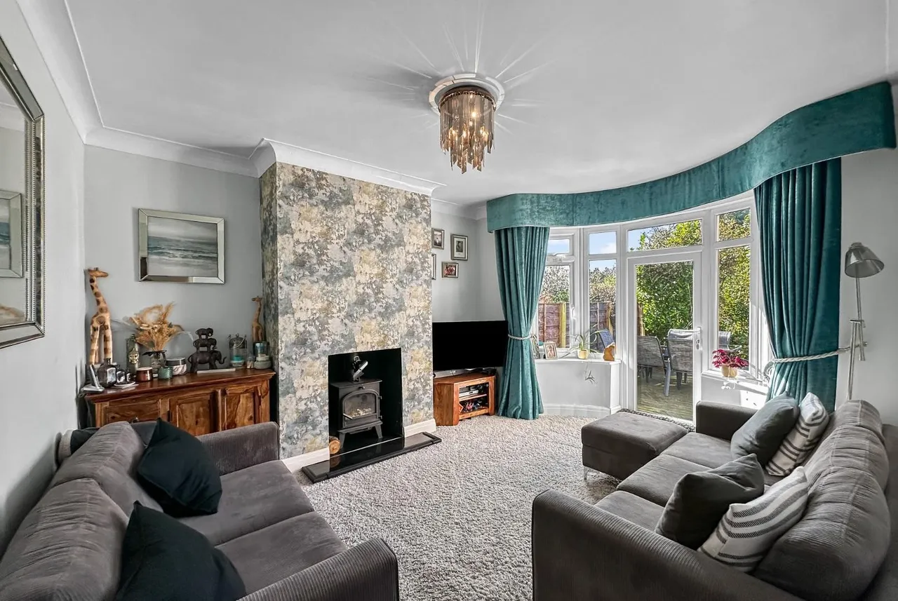 Beeston Avenue, Timperley, Cheshire WA15 7RX, photo 12