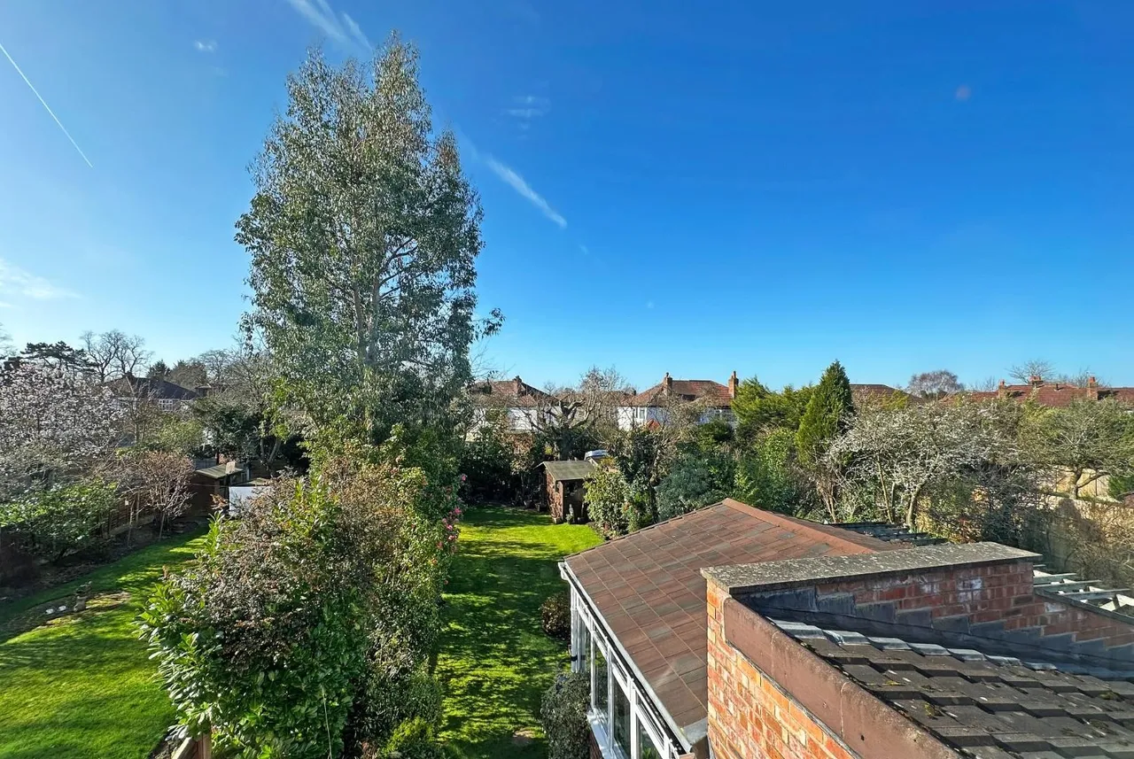 Beeston Avenue, Timperley, Cheshire WA15 7RX, photo 35