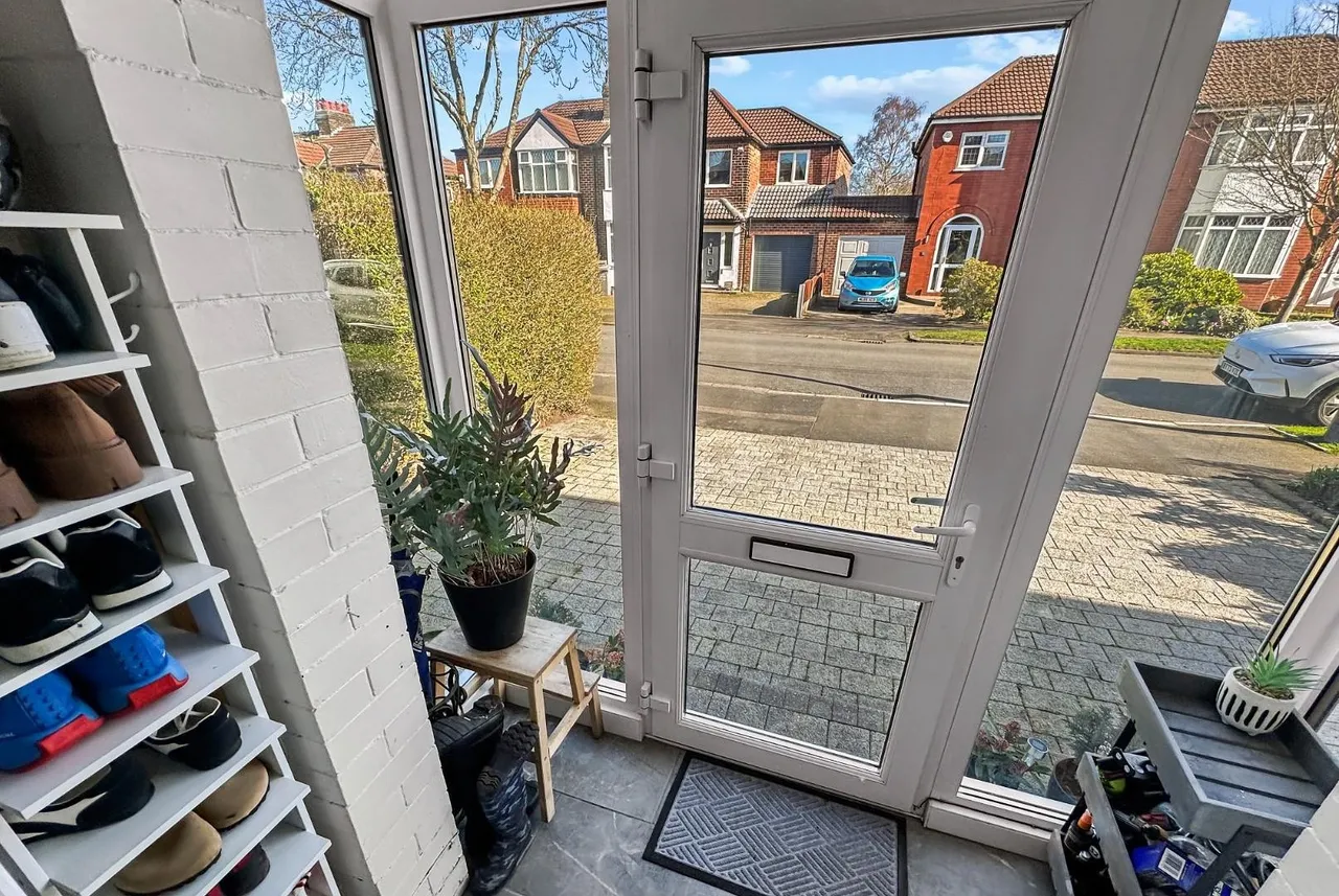 Beeston Avenue, Timperley, Cheshire WA15 7RX, photo 18