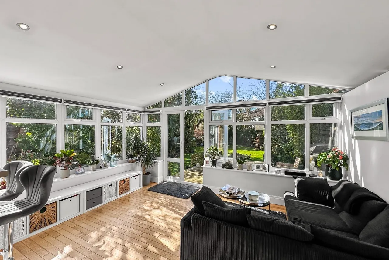 Beeston Avenue, Timperley, Cheshire WA15 7RX, photo 10